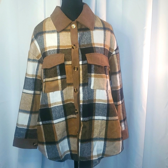 Faroro Tops - NWT Plaid shirt/shacket